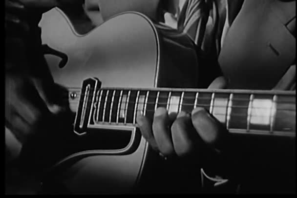 Close-up of man playing guitar — Stock Video