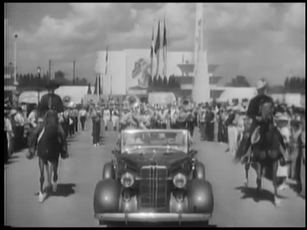 Marching band in parade — Stockvideo