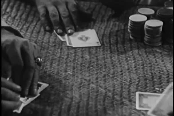 카드 게임 진행에서의 클로즈업 — 비디오