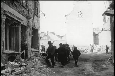askeri yürüyüş binayı bombaladım...
