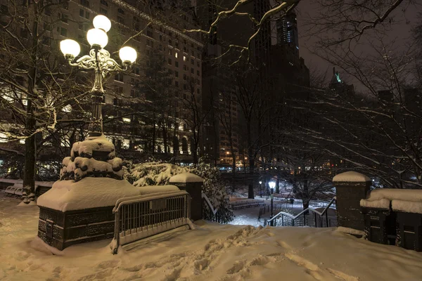 Central park, new york city park ingang — Stockfoto