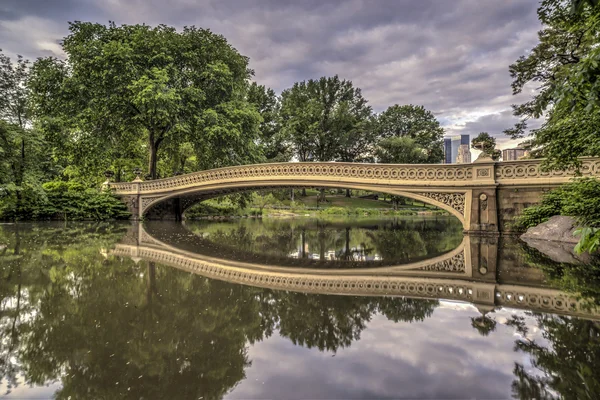 Böja bridge Central Park i New York — Stockfoto