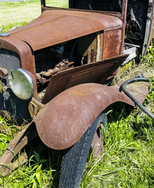 Rusty viejo modelo T — Foto de Stock