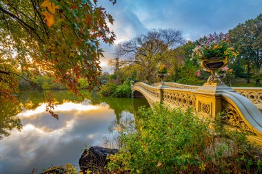 Pruva köprüsü, Central Park, New York Sonbaharda