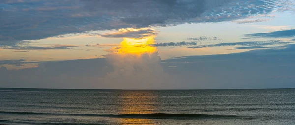 Manhã Cedo Céu Dramático Largo Costa Golfo Flórida — Fotografia de Stock