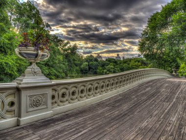 Pruva köprüsü, Central Park, New York, yaz ve sabah erkenden