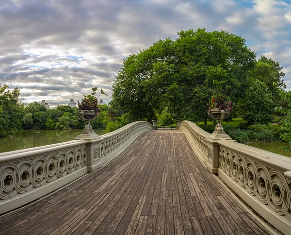 Bow Bridge Central Park New York City Léto Časně Ráno — Stock fotografie