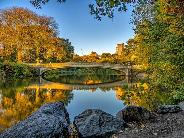 Puente Proa Central Park Nueva York Principios Otoño Por Mañana — Foto de Stock