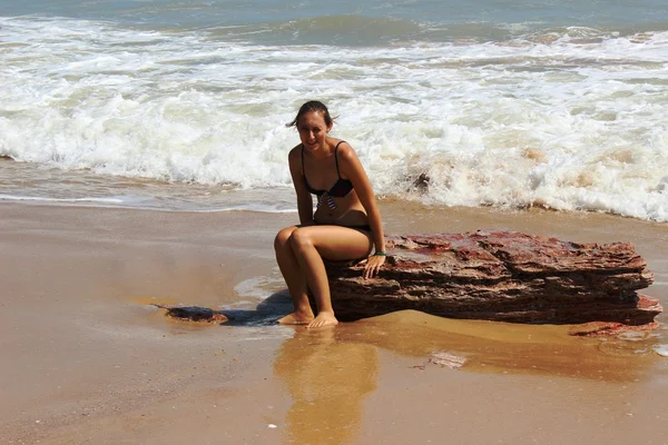 Dziewczyna nad morzem — Zdjęcie stockowe