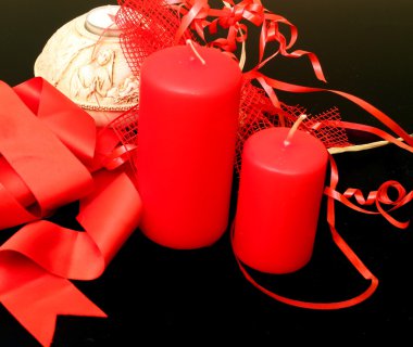Kırmızı mumlar