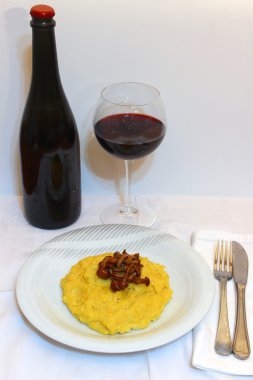 polenta ve şarap