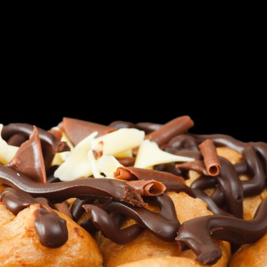 Profiterol tatlısı