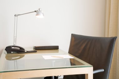 Ofis Masası ve sandalyesi
