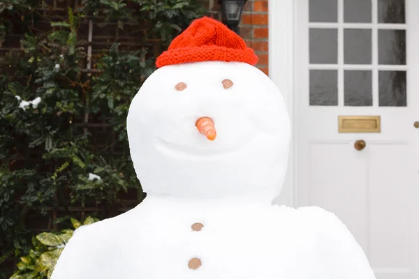 Bonhomme de neige souriant — Photo