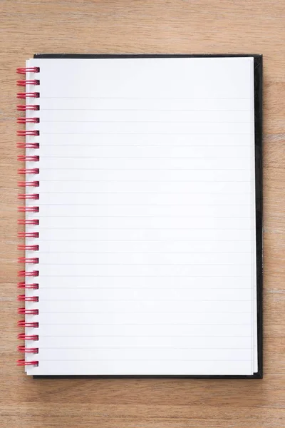 Spiral Encadernado Vazio Vermelho Preto Alinhado Notebook Uma Mesa Madeira — Fotografia de Stock