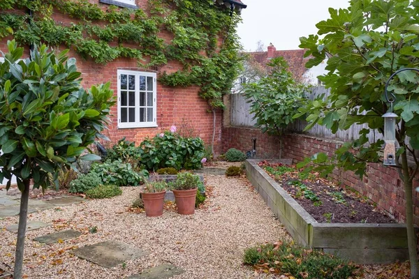 Garden Autumn Landscaped York Stone Stepping Stones Gravel — Φωτογραφία Αρχείου