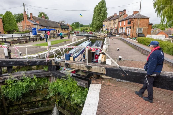 Northamptonshire Reino Unido Mayo 2022 Guardián Cerradura Una Voluntaria Opera — Foto de Stock