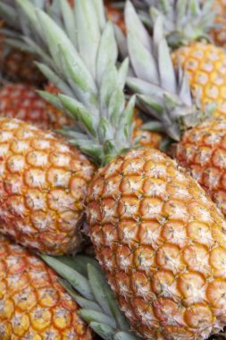 Bütün taze ananas meyve Çiftçi Market