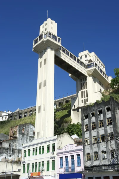 Salvador brazil lacerda lift von unten — Stockfoto