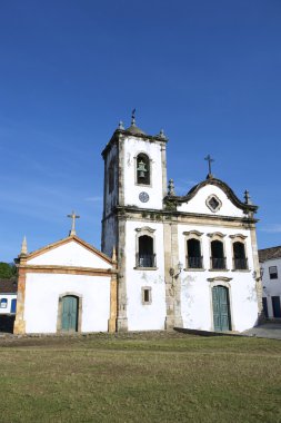 tipik beyaz sömürge capela de santa rita kilise paraty Brezilya
