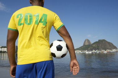 2014 rio forması giyen Brezilyalı futbol futbol oyuncusu