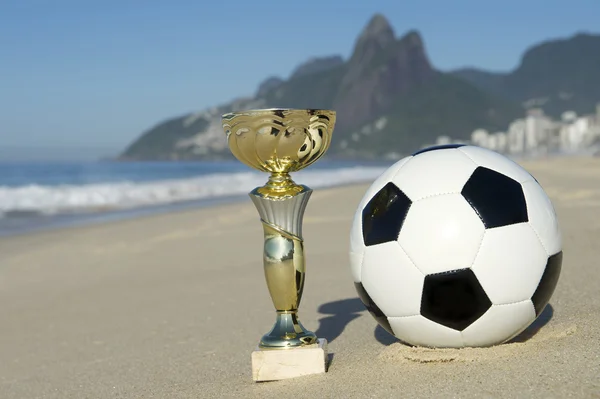Juara Sepak Bola Brazil Trophy Football Rio Beach — Stok Foto