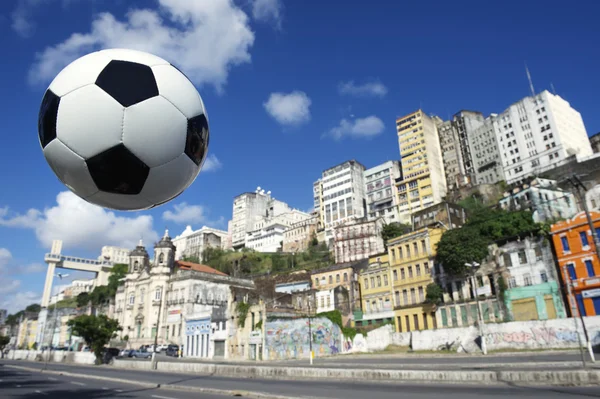 Bola de Futebol Brasileiro Salvador Bahia Brasil Skyline — Fotografia de Stock