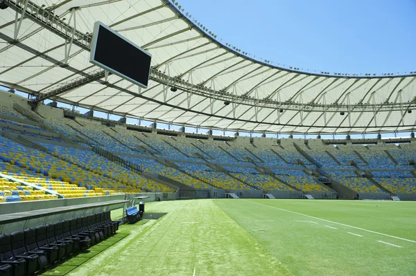 Maracana Fodbold Stadion sæder og Pitch - Stock-foto