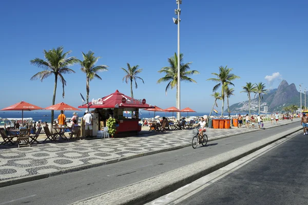 브라질 자전거 라이더 ipanema 리오 데 자네이 — 스톡 사진