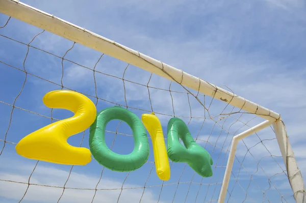 Piłka nożna piłki nożnej 2014 wiadomość żółty zielony, niebieski — Zdjęcie stockowe