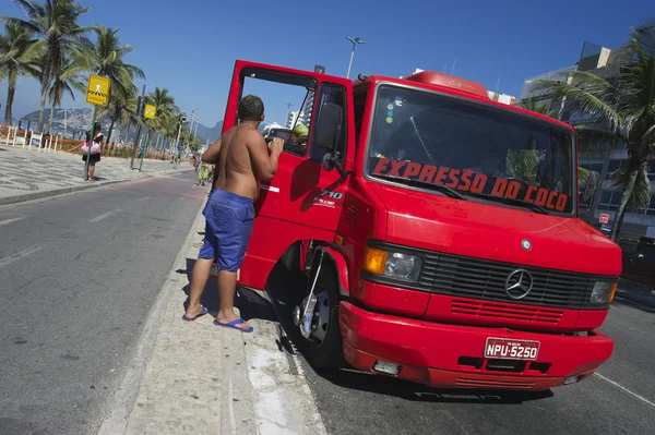 椰子送货卡车里约巴西 — 图库照片