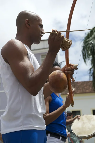 Brasilianska capoeira musiker spelar salvador Brasilien — Stockfoto