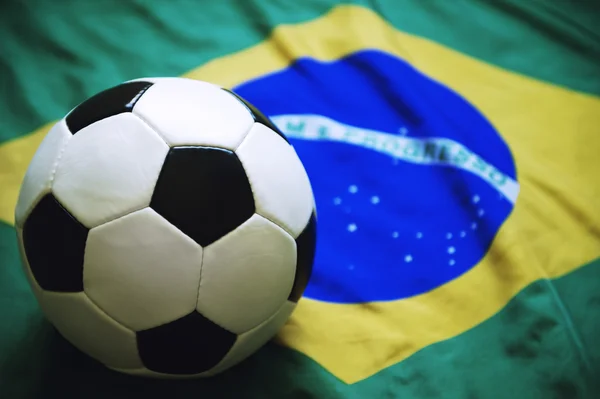 Bandiera brasiliana Calcio Calcio Pallone — Foto Stock