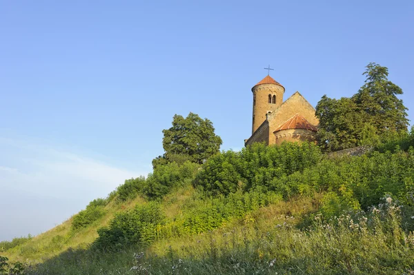 Kościół romański st. giles w Inowłodzu — Zdjęcie stockowe