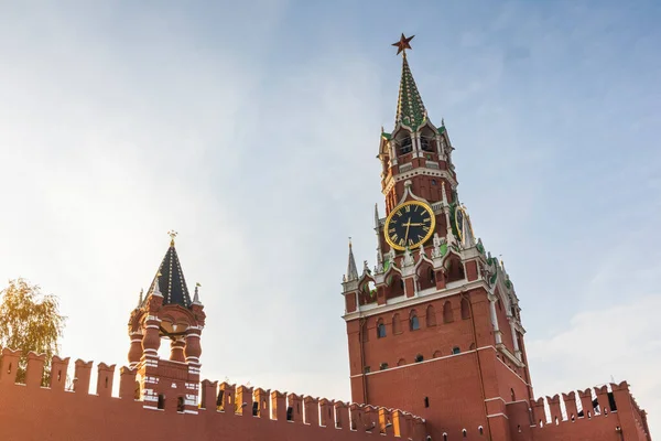 Спасская Башня Кремля Москва Мерлонская Кирпичная Стена — стоковое фото