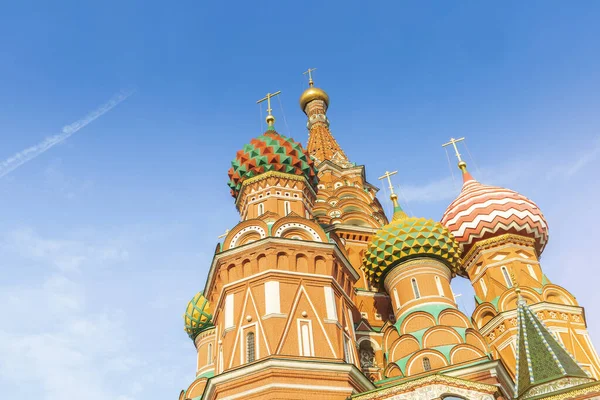 Iglesia Basilio Beato Moscú Cielo Azul Día Concept Arte Cultura — Foto de Stock