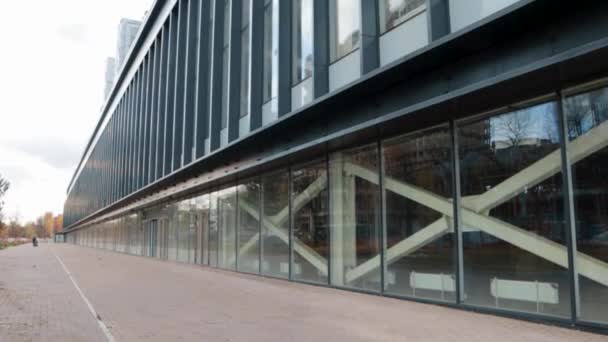 Architektura Magazynowa Nowoczesna Perspektywa Okna Duży Budynek Przestrzeń Biznesowa Concept — Wideo stockowe