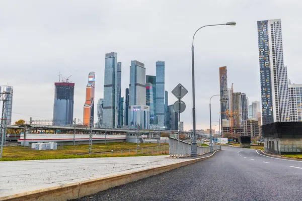 Cityscape Skyscraper Building Highway Moscow City District Business Transport Concept — Stock Photo, Image