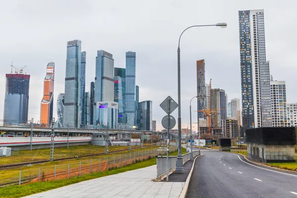 Cityscape Skyscraper Building Highway Moscow City District Business Transport Concept — Stock Photo, Image