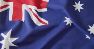 Beyaz yıldızlı ve çizgili buruşuk Avustralya bayrağına yaklaş. Vatanseverlik ve kutlama kavramı.