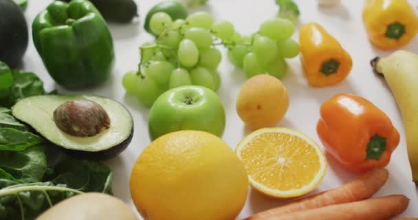 Vidéo Fruits Légumes Frais Sur Fond Blanc Nourriture Végétalienne Fraîche — Video