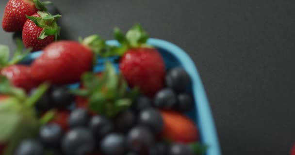 Videó Egészséges Csomagolt Ebéd Gyümölcsök Zöldségek Friss Vegán Ételek Növényi — Stock videók