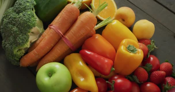 Video Fresh Apples Carrots Peppers Tomatoes Black Background Fresh Vegan — Stock Video