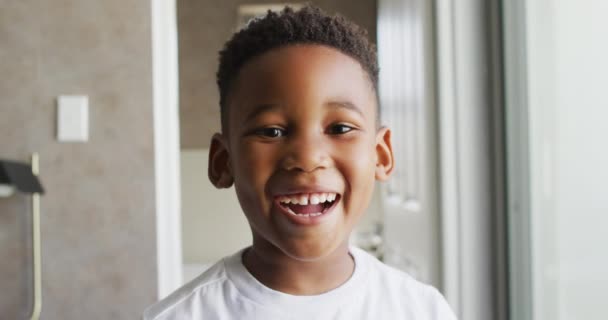 Video African American Boy Smiling Camera Childhood Spending Free Time — Stok video