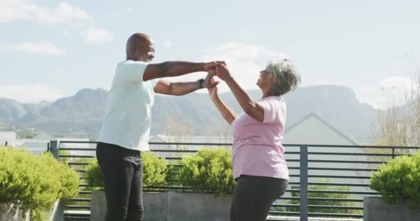 Video Happy Senior African American Couple Dancing Retirement Lifestyle Spending — Stok video