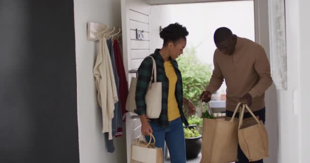 Video Happy African American Couple Returning Home Shopping Bags Love — Stock video