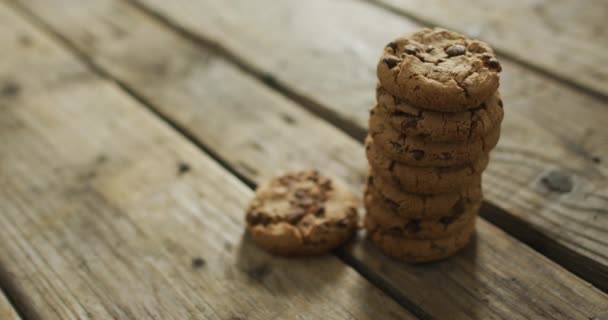 Video Biscuits Chocolate Wooden Background Cookies Bake Food Candy Snacks — Stock Video