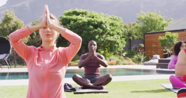 Happy Group Diverse Friends Doing Yoga Garden Meditating Spending Quality — Stock Video