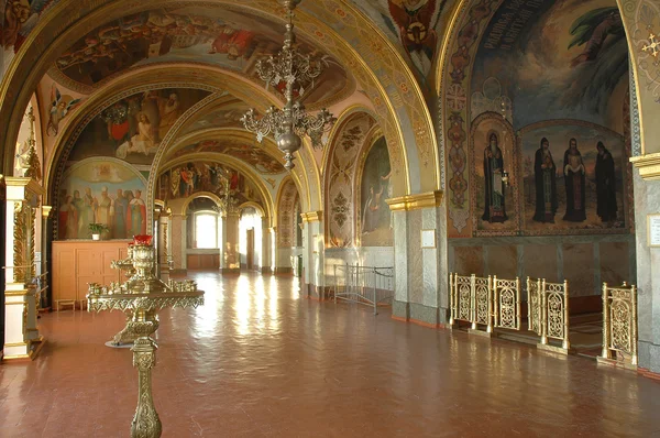 Interior de la iglesia subterránea de Santa Iova — Foto de Stock