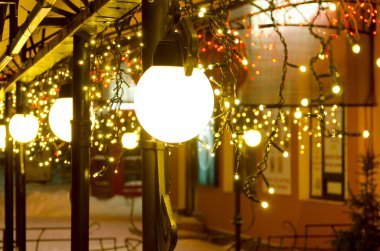 Fener aydınlatma ile